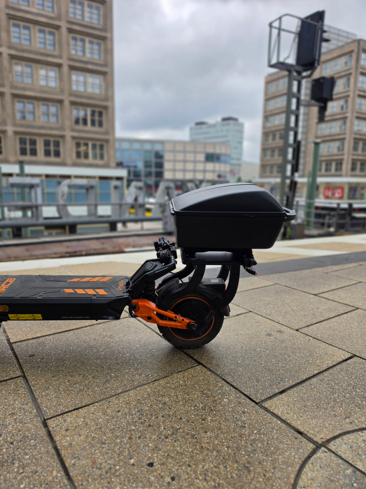 RCB D7 Max Gepäckträger mit Top Case
